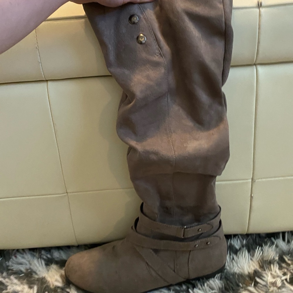 Grey Soft Boots!